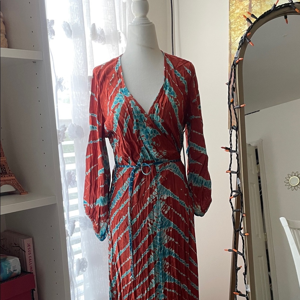 Elegant Red and Blue Long Sleeve Dress